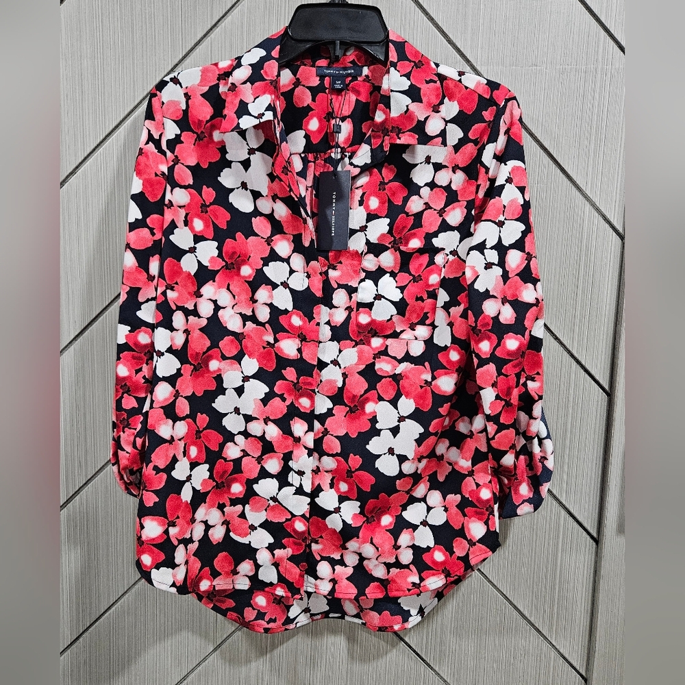 Tommy Hilfiger Women's Floral Button Down Shirt - Red and White